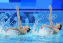 China’s Wang Liuyi and Wang Qianyi Lead Duet Technical Event at Paris Games news-10082024-231617