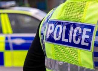 Fatal Forth Valley Road Crash Claims Lives of Three Young Men news-15082024-060528