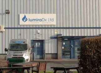 LumiraDX Job Cuts: Impact on Clackmannanshire and Stirling Employees news-18082024-232652