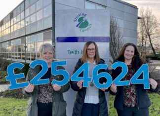 Council Staff Raise £254k for Strathcarron Hospice council-staff-raise-254k-for-strathcarron-hospice