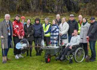 Ukrainian Community Plants Trees in Stirling to Honor Locals ukrainian-community-plants-trees-in-stirling-to-honor-locals