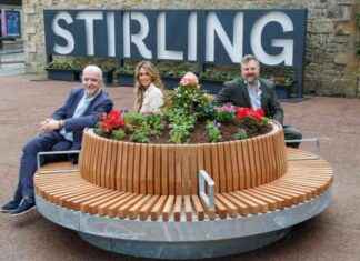 Massive 27-Foot ‘Stirling’ Sign Revealed Downtown massive-27-foot-stirling-sign-revealed-downtown
