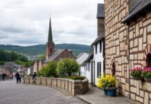 The Intersection of Tradition and Modernity: A Deep Dive into Stirling’s Cultural Evolution The Intersection of Tradition and Modernity: An In-Depth Exploration of Stirling's Cultural Development