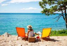 Unplug and Unwind: Expert Tactics for a Tech-Free Escape Unplug and Unwind: Expert Strategies for a Tech-Free Getaway
